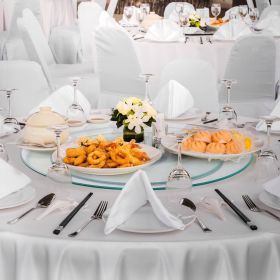 VEVOR 20 in Glass Lazy Susan Turntable, 360Â° Rotation Round Clear Tabletop Rotating Tray, Tempered Glass Dining Table Centerpiece