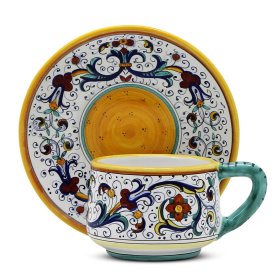 RICCO DERUTA Cups & Saucers (size: 4.5 Diam X 3 HIGH (12 Oz) (Dimensions measured in Inches))