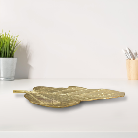 Handmade Decorative Gold Color Coated Aluminium Tray (Color: Gold, size: 7.08 x 4.72 x 0.74cm)