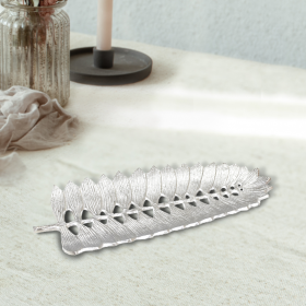 Handmade Decorative Silver Color Coated Aluminium Tray (Color: Silver, size: 7.87 x 3.54 x 0.59cm)