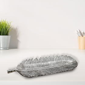 Handmade Decorative Silver Color Coated Aluminium Tray (Color: Silver, size: 17.99 x 6.29 x 1.18cm)
