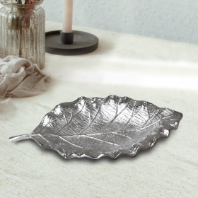Handmade Decorative Silver Color Coated Aluminium Tray (Color: Silver, size: 7.08 x 3.74 x 0.78cm)