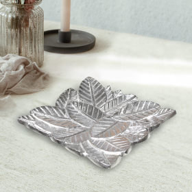 Handmade Decorative Silver Color Coated Aluminium Tray (Color: Silver, size: 6.88 x 6.88 x 0.78cm)