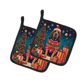 Enchanted Christmas Pair of Pot Holders (Design: Bloodhound, size: 7.5HX7.5W)