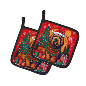 Enchanted Christmas Pair of Pot Holders (Design: Briard, size: 7.5HX7.5W)
