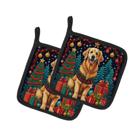 Enchanted Christmas Pair of Pot Holders (Design: Golden Retriever, size: 7.5HX7.5W)