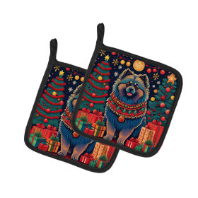 Enchanted Christmas Pair of Pot Holders (Design: Keeshond, size: 7.5HX7.5W)