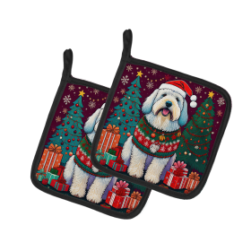Enchanted Christmas Pair of Pot Holders (Design: Old English Sheepdog, size: 7.5HX7.5W)