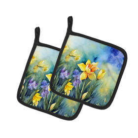 Flowers in Watercolor Pair of Pot Holders (Design: Daffodils 1561, size: 7.5HX7.5W)