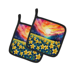 Colorful Flowers Pair of Pot Holders (Design: Daffodils 1946, size: 7.5HX7.5W)
