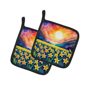 Colorful Flowers Pair of Pot Holders (Design: Daffodils 1947, size: 7.5HX7.5W)
