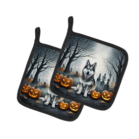 Spooky Halloween Pair of Pot Holders (Design: Alaskan Malamute 2007, size: 7.5HX7.5W)