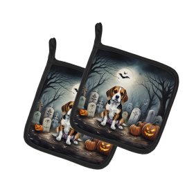 Spooky Halloween Pair of Pot Holders (Design: Beagle 2011, size: 7.5HX7.5W)