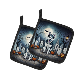 Spooky Halloween Pair of Pot Holders (Design: Siberian Husky  2055, size: 7.5HX7.5W)