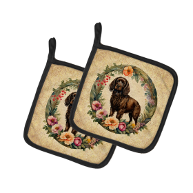 Frame of Flowers Pair of Pot Holders (Design: Boykin Spaniel  2103, size: 7.5HX7.5W)