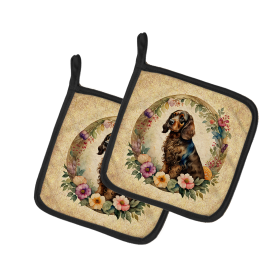 Frame of Flowers Pair of Pot Holders (Design: Field Spaniel 2135, size: 7.5HX7.5W)