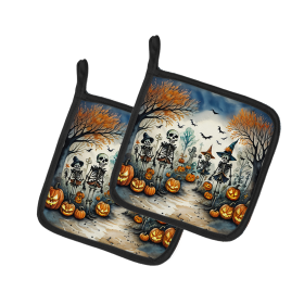 More Spooky Halloween Pair of Pot Holders (Design: Calacas Skeletons 2225, size: 7.5HX7.5W)