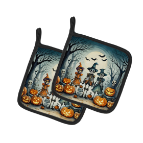 More Spooky Halloween Pair of Pot Holders (Design: Calacas Skeletons 2227, size: 7.5HX7.5W)