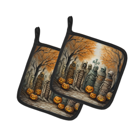 More Spooky Halloween Pair of Pot Holders (Design: Mummies 2257, size: 7.5HX7.5W)