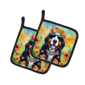 Hippie Dawg Pair of Pot Holders (Design: Bernese Mountain Dog 2458, size: 7.5HX7.5W)