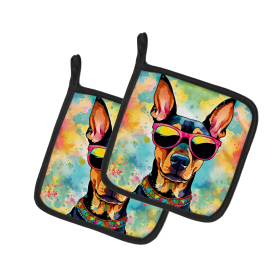 Hippie Dawg Pair of Pot Holders (Design: Doberman Pinscher 2503, size: 7.5HX7.5W)