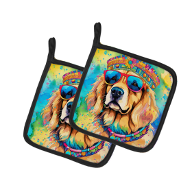 Hippie Dawg Pair of Pot Holders (Design: Golden Retriever 2513, size: 7.5HX7.5W)