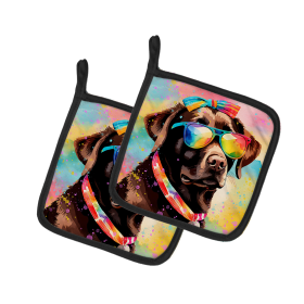 Hippie Dawg Pair of Pot Holders (Design: Labrador Chocolate 2524, size: 7.5HX7.5W)