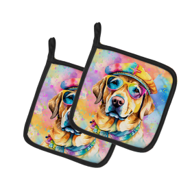 Hippie Dawg Pair of Pot Holders (Design: Labrador Yellow 2528, size: 7.5HX7.5W)