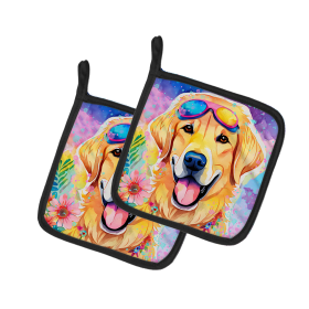 Hippie Dawg Pair of Pot Holders (Design: Labrador Yellow 2531, size: 7.5HX7.5W)