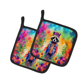 Hippie Animals Pair of Pot Holders (Design: Raccoon 4035, size: 7.5HX7.5W)