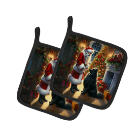 Moments with Santa Pair of Pot Holders (Dog Breed: Belgian Sheepdog 4067, size: 7.5HX7.5W)