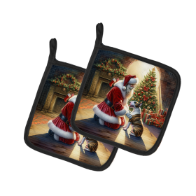 Moments with Santa Pair of Pot Holders (Dog Breed: Bull Terrier 4084, size: 7.5HX7.5W)