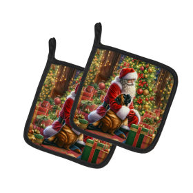 Moments with Santa Pair of Pot Holders (Dog Breed: Mastiff 4141, size: 7.5HX7.5W)