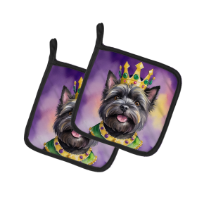 King of Mardi Gras Pair of Pot Holders (Dog Breed: Cairn Terrier 4760, size: 7.5HX7.5W)
