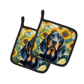 In Sunflowers Pair of Pot Holders (Design: Black and Tan Coonhound 6028, size: 7.5HX7.5W)