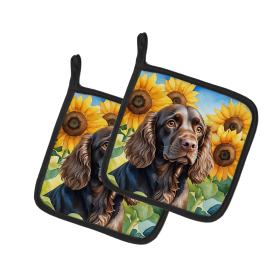 In Sunflowers Pair of Pot Holders (Design: Boykin Spaniel 6039, size: 7.5HX7.5W)
