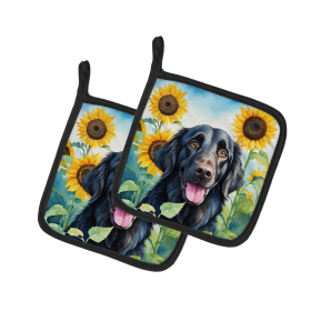 In Sunflowers Pair of Pot Holders (Design: Flat-Coated Retriever 6078, size: 7.5HX7.5W)