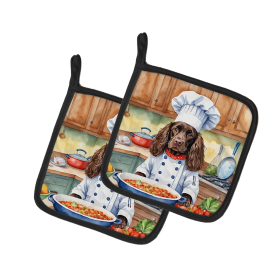 The Dog Chef Pair of Pot Holders (Design: Boykin Spaniel 6220, size: 7.5HX7.5W)
