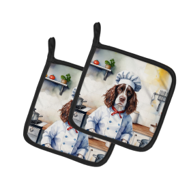 The Dog Chef Pair of Pot Holders (Design: English Springer Spaniel 6247, size: 7.5HX7.5W)