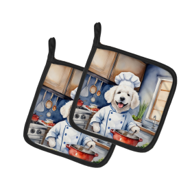 The Dog Chef Pair of Pot Holders (Design: Kuvasz 6275, size: 7.5HX7.5W)