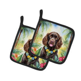 Luau Party Pair of Pot Holders (Design: Boykin Spaniel 6390, size: 7.5HX7.5W)