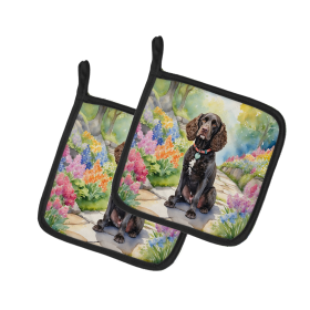 Spring Path Pair of Pot Holders (Design: American Water Spaniel 6553, size: 7.5HX7.5W)