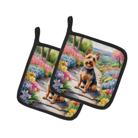 Spring Path Pair of Pot Holders (Design: Australian Terrier 6557, size: 7.5HX7.5W)