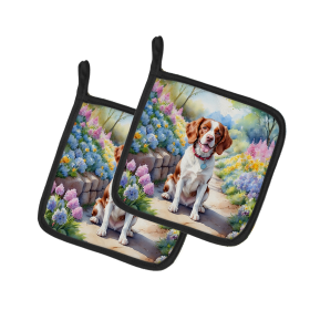 Spring Path Pair of Pot Holders (Design: Brittany Spaniel 6584, size: 7.5HX7.5W)