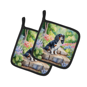 Spring Path Pair of Pot Holders (Design: Cavalier Spaniel 6594, size: 7.5HX7.5W)