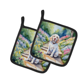 Spring Path Pair of Pot Holders (Design: Clumber Spaniel 6601, size: 7.5HX7.5W)