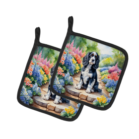 Spring Path Pair of Pot Holders (Design: Cocker Spaniel 6604, size: 7.5HX7.5W)