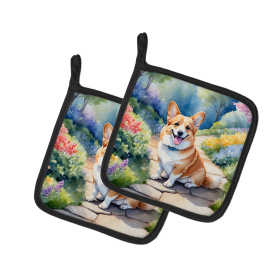 Spring Path Pair of Pot Holders (Design: Corgi 6609, size: 7.5HX7.5W)
