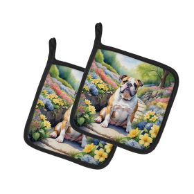 Spring Path Pair of Pot Holders (Design: English Bulldog 6622, size: 7.5HX7.5W)