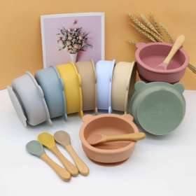 Baby Bear Shape Food Training Silicone Bowl With Spoon Tableware (Color: Beige, size: Average Size (0-8Y))